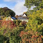 Oakbank Cottage