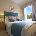 Tigh Na Cloich Hotel