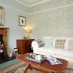 Dunmurray Lodge Guesthouse And Loft Apartment