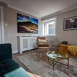 Beautiful Spacious Central Flat, Pitlochry