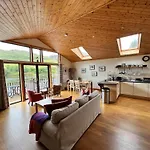 Ptarmigan Lodge