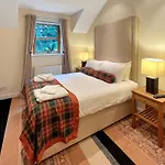Lodges By Atholl Palace