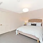 Inveresk House