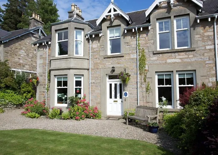 Dunmurray Lodge Guesthouse And Loft Apartment