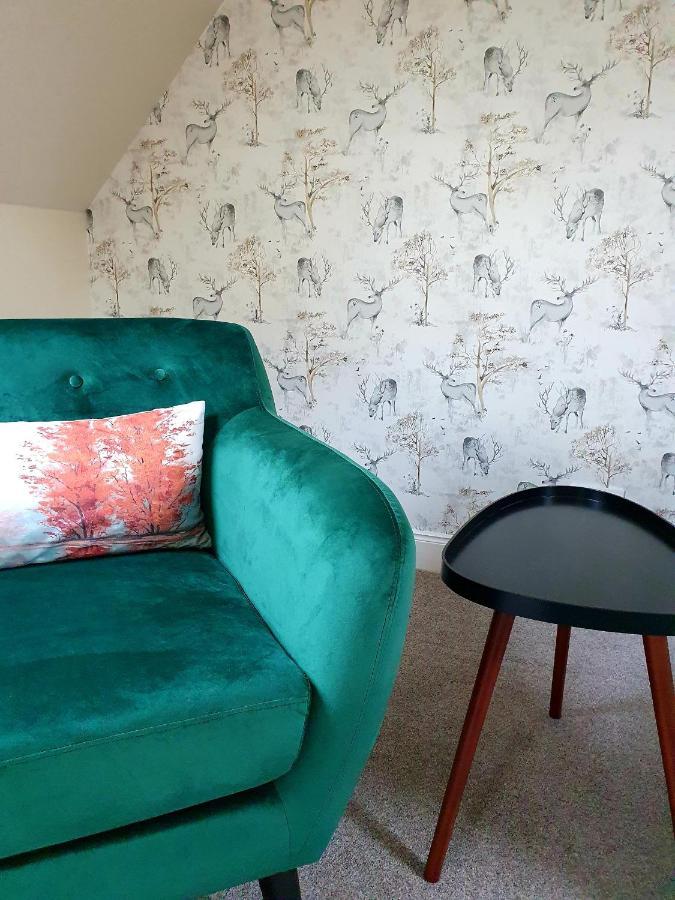 Oakbank Apartment *