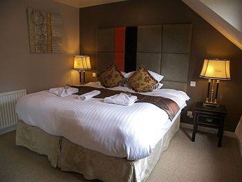 Rosemount Hotel