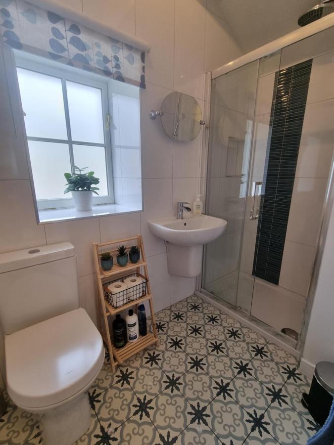 Cosy Peaceful One-bedroom In Holiday home *