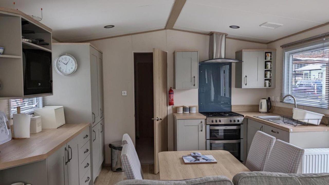 Holiday home Luxury 2 Bedroom Caravan In Stunning Location *