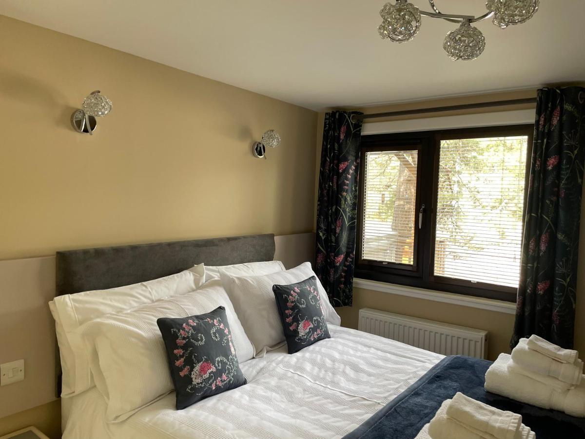 Luxury Riverside Lodge, Blair Atholl Holiday home