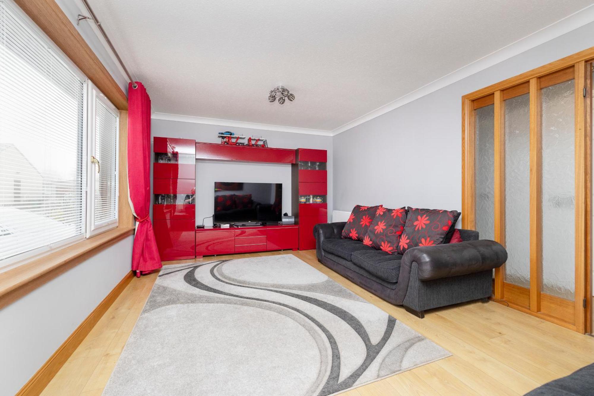 Joivy Beautiful House With Garden & Parking