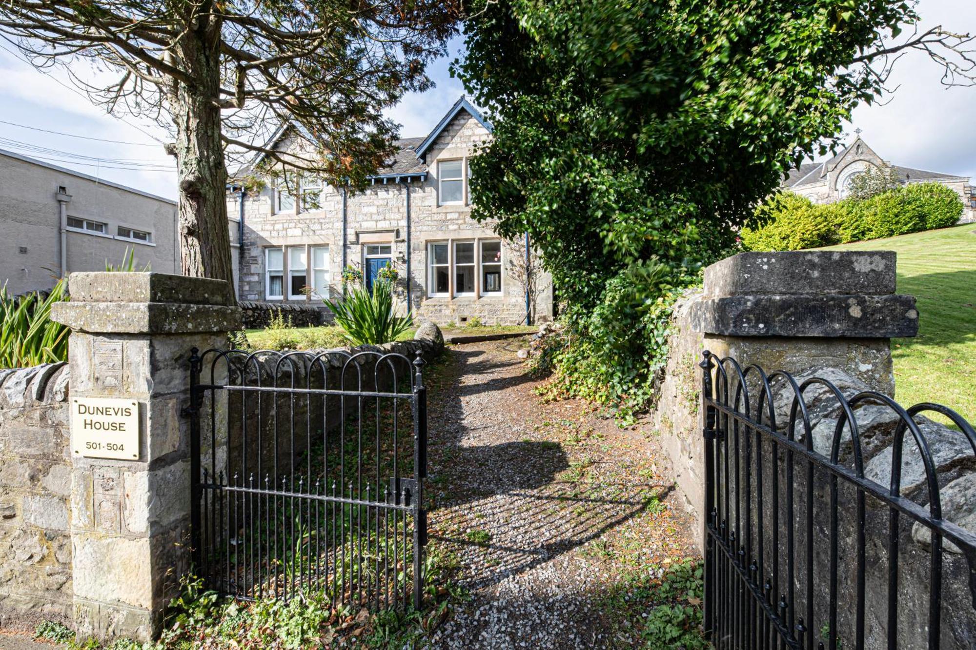 The Bank House At Scotland's * Pitlochry