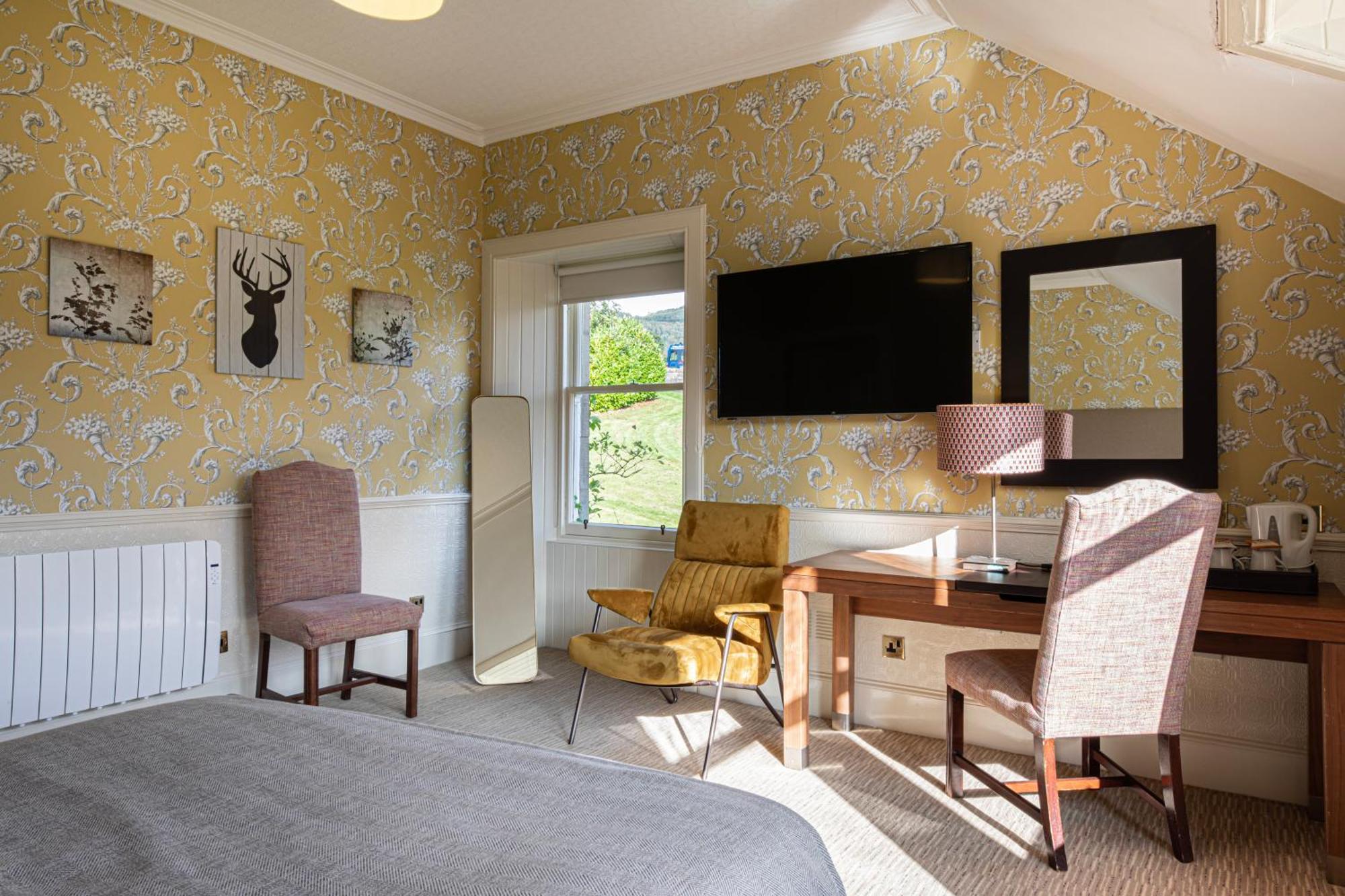 The Bank House At Scotland's * Pitlochry