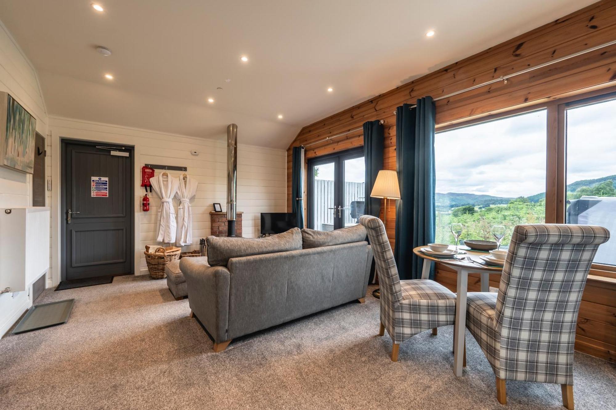 Lodge Kinnaird Woodland *
