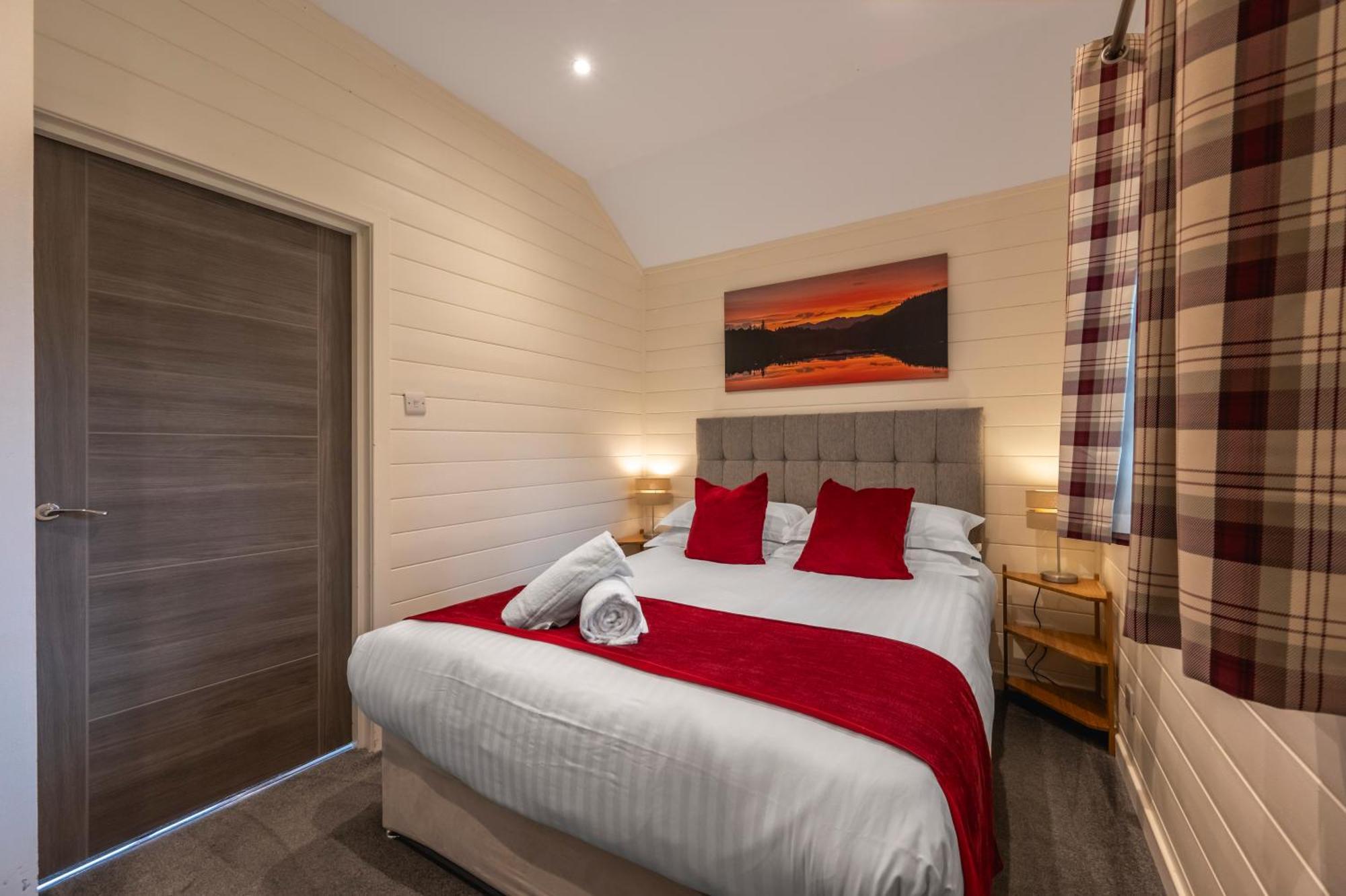 Kinnaird Woodland Lodge *
