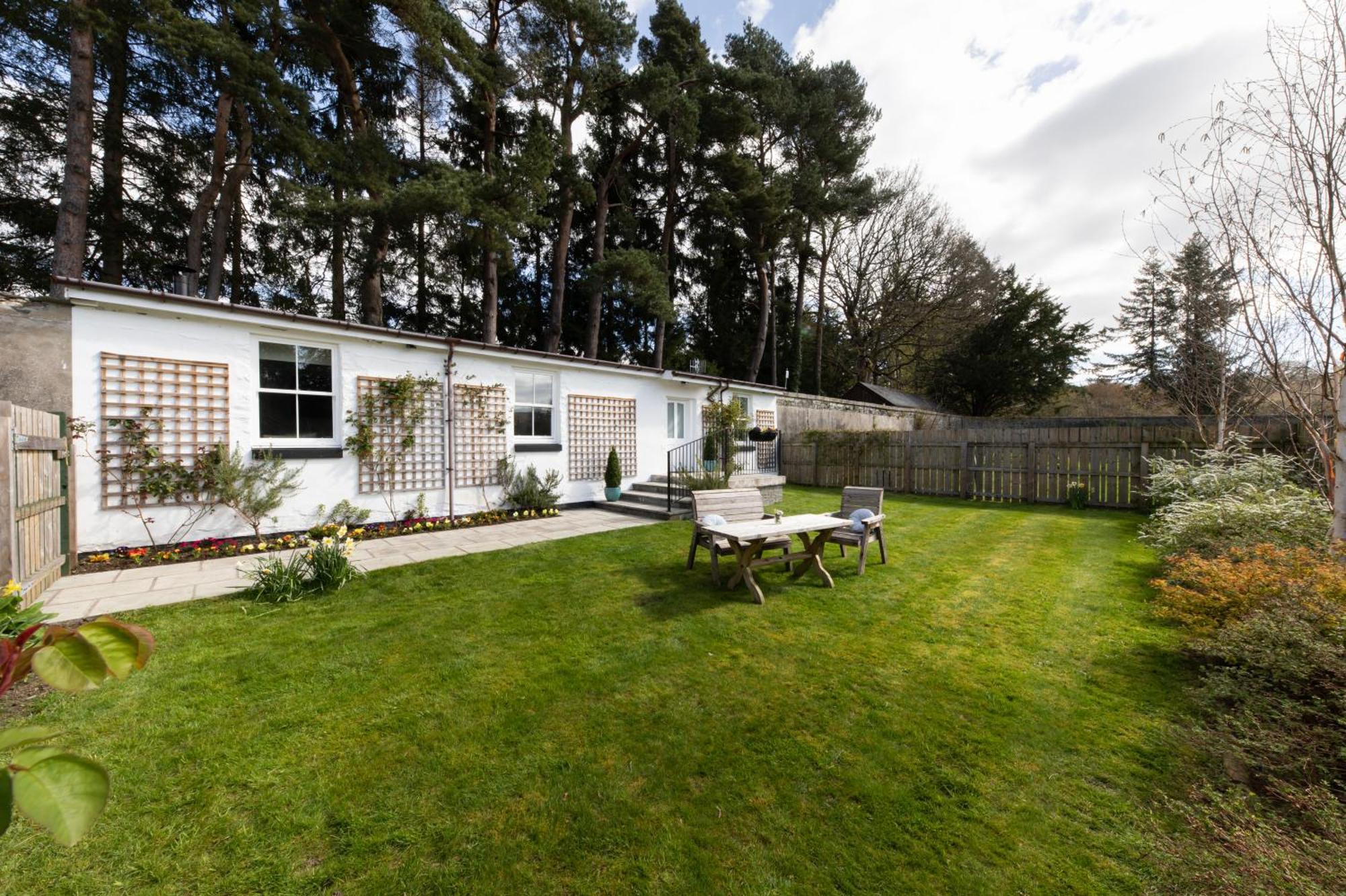 Lodge By Atholl Palace *