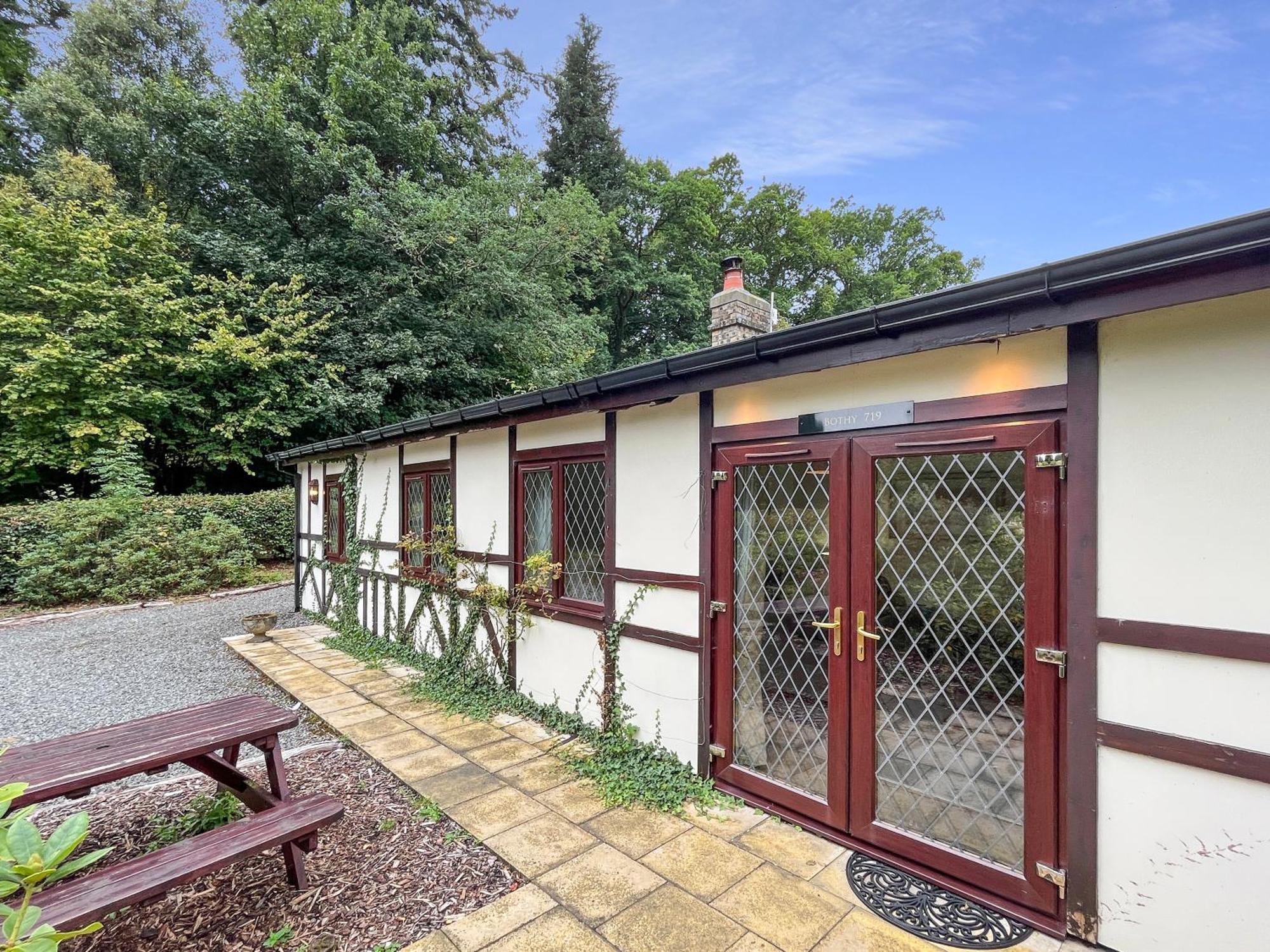 By Atholl Palace Lodge Pitlochry
