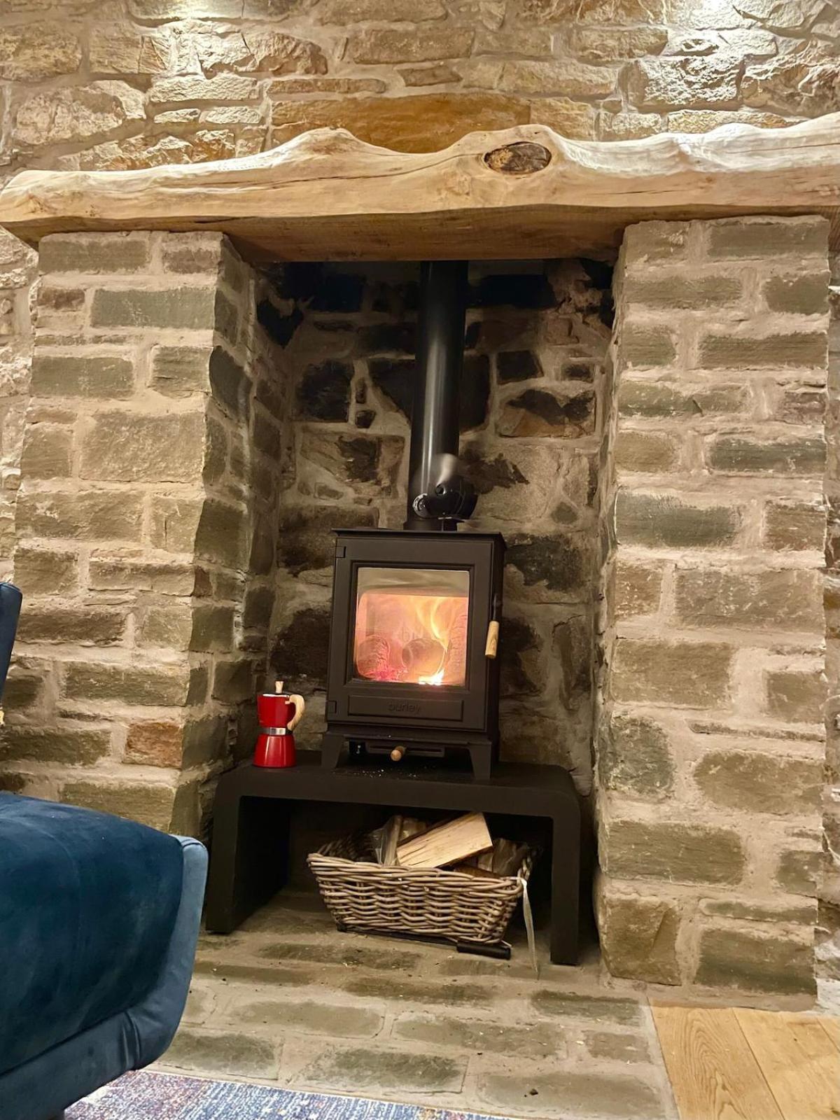 Cosy Romantic Cottage, *