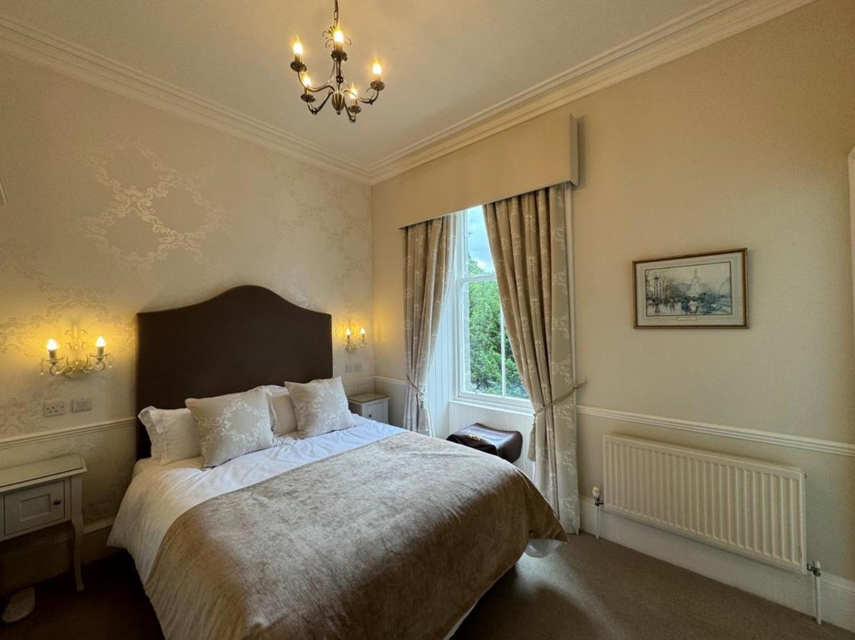 Wellwood Manor Guest house