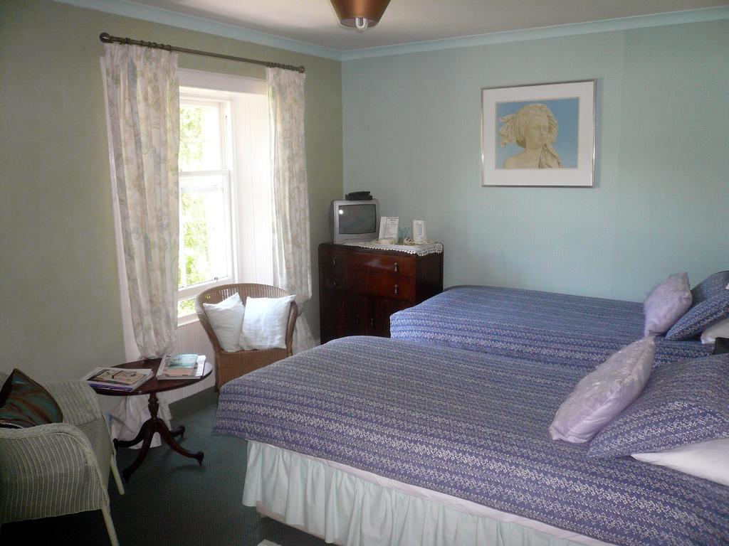Bed & Breakfast Woodburn House