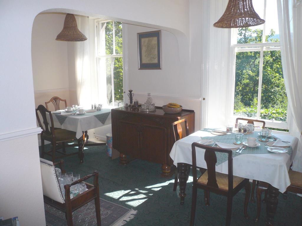 Woodburn House 4*