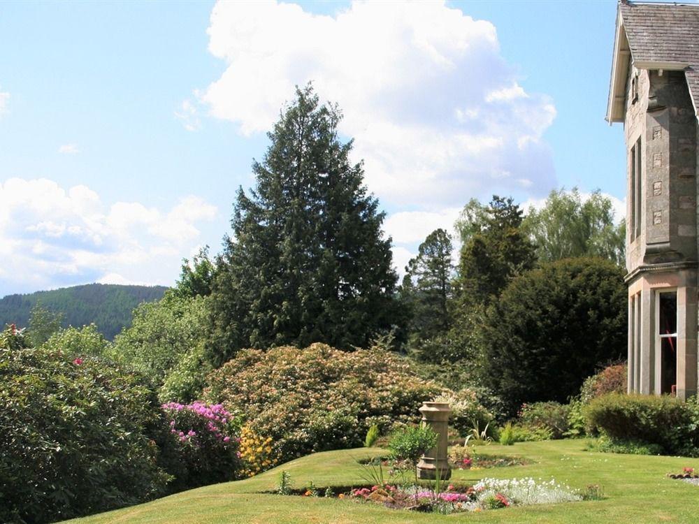 The Wellwood Country house