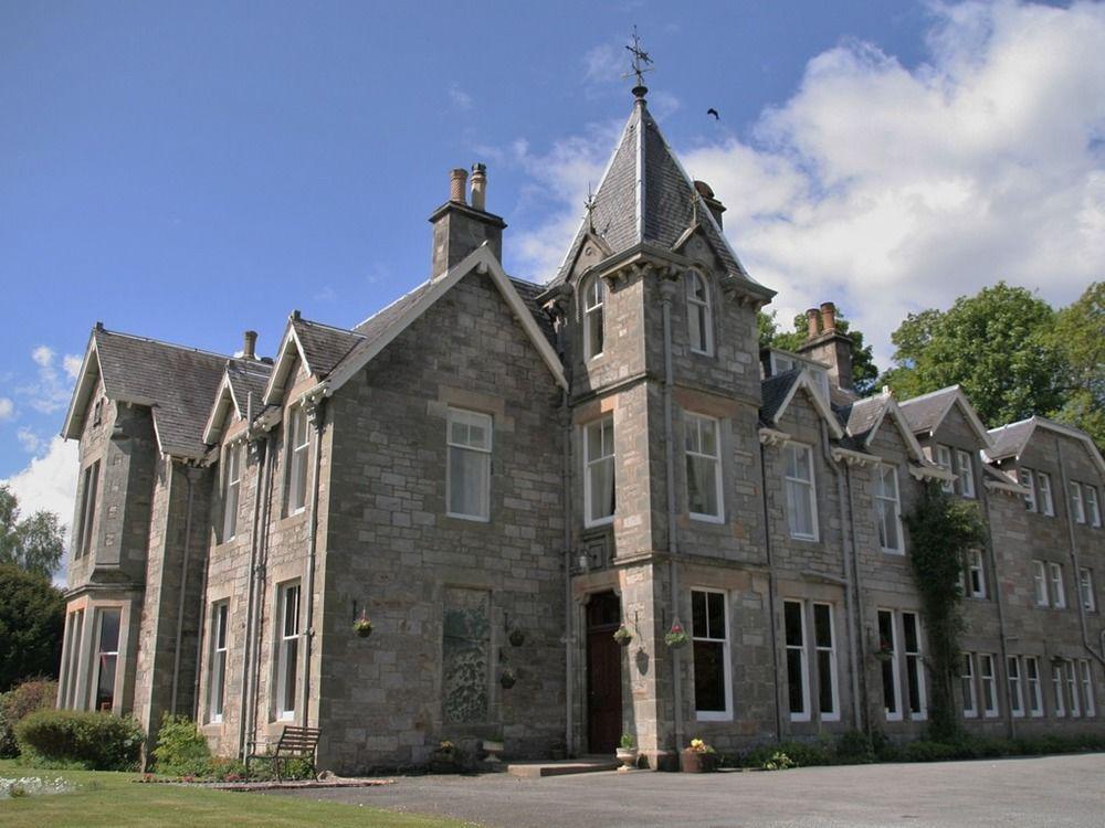 The Wellwood Country house