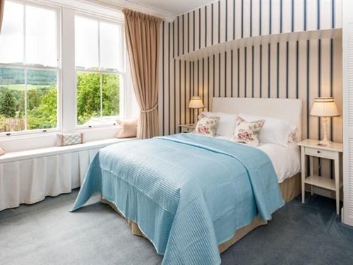 Ellangowan House 4*