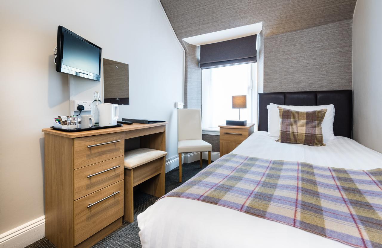 Derrybeg 4*