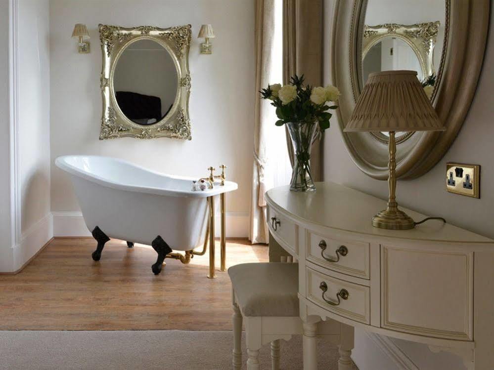 The Wellwood Country house *