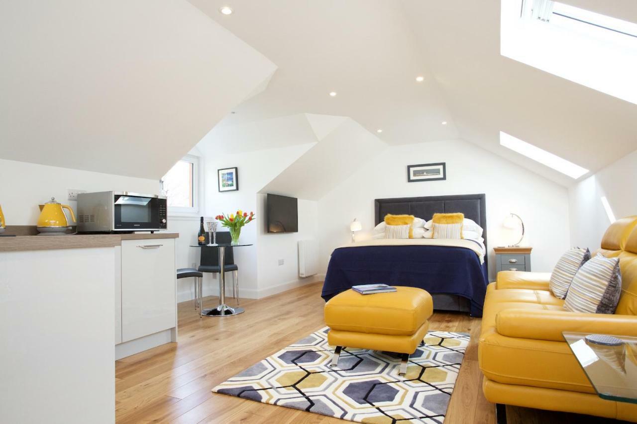 Dunmurray And Loft 2*