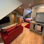Inviting 1-Bed Studio In Pitlochry