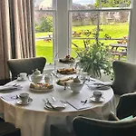 Fisher\'S Hotel