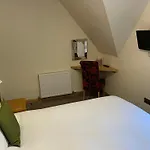 Claymore Apartments