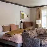 Pine Trees Hotel Pitlochry