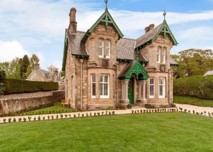 Inveresk House