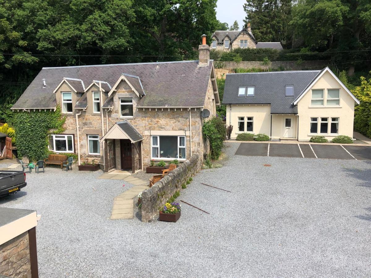The Claymore Guest house 4*