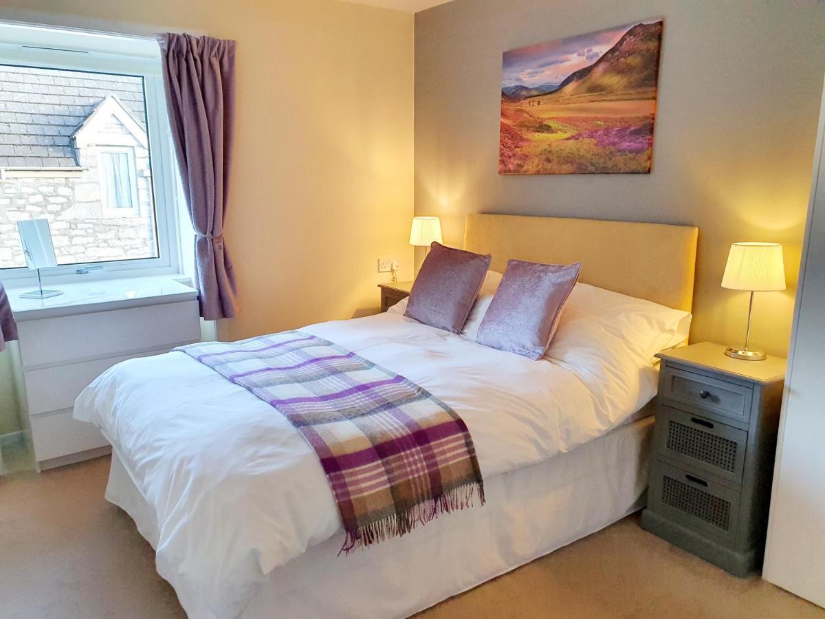 Elmwood House * Pitlochry