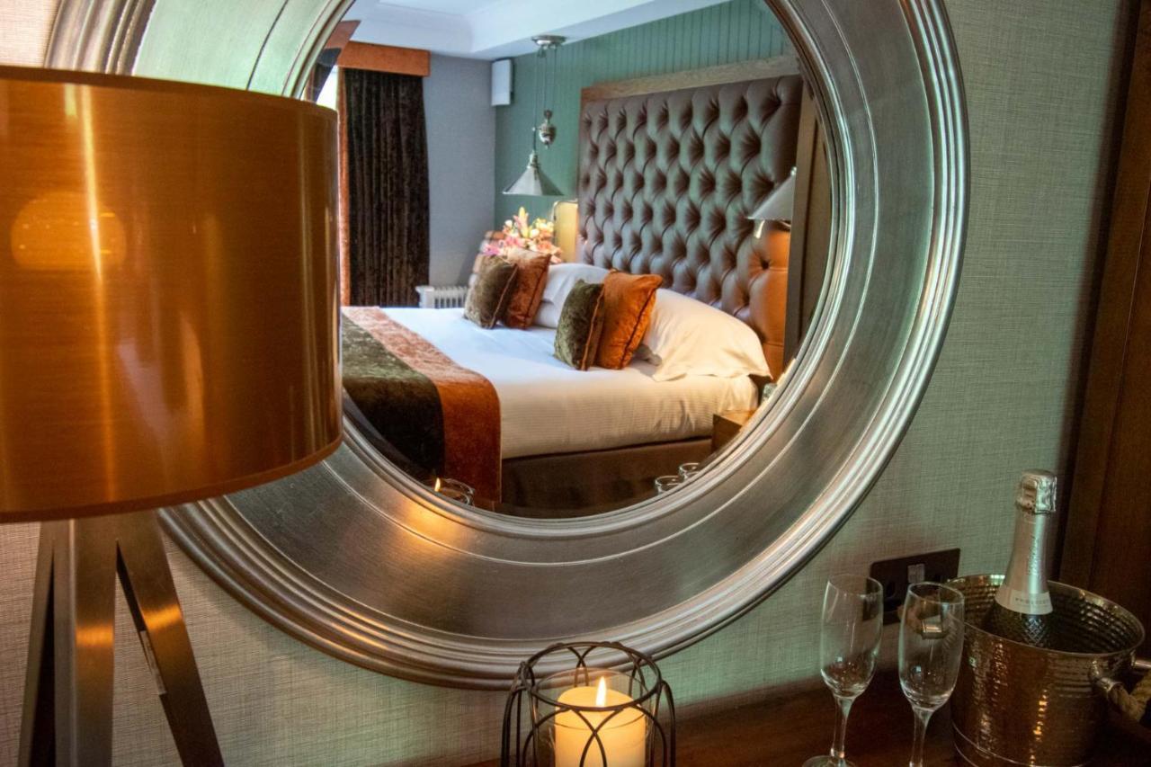 Craigmhor Lodge & Courtyard Country house