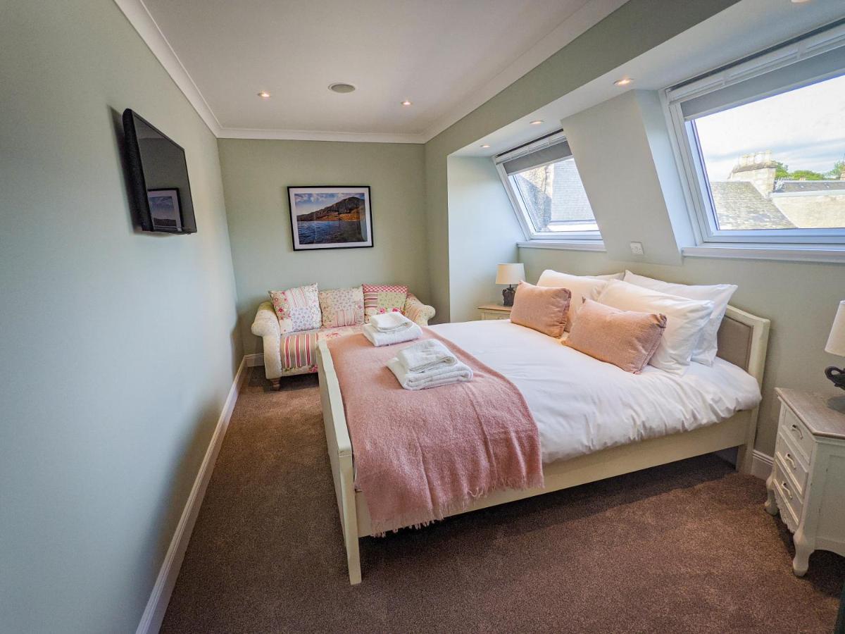 Beautiful Spacious Flat, Apartment Pitlochry