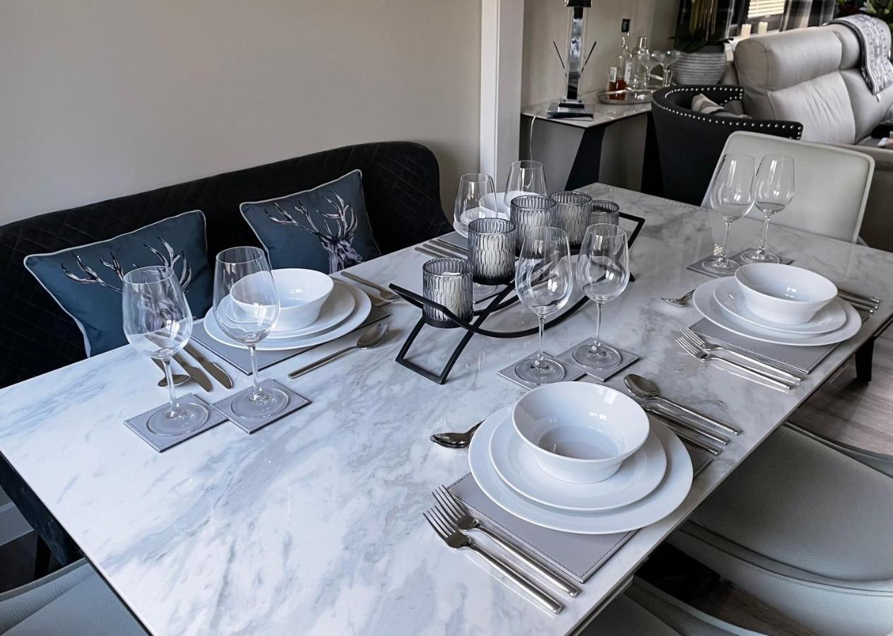Holiday home Luxury Riverside Lodge, Blair Atholl