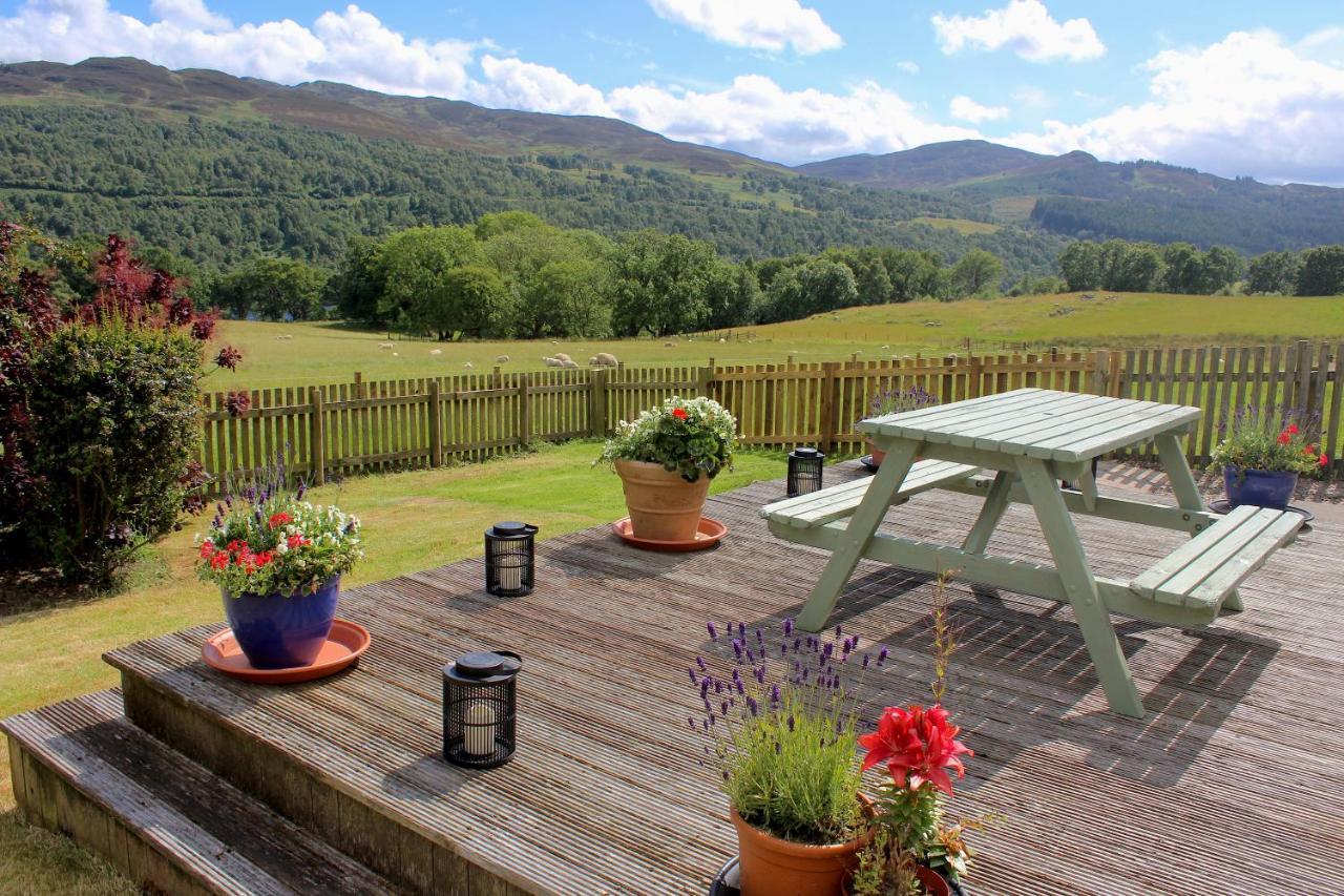 Borenich Farm Cottage, Private Loch Access Holiday home Pitlochry