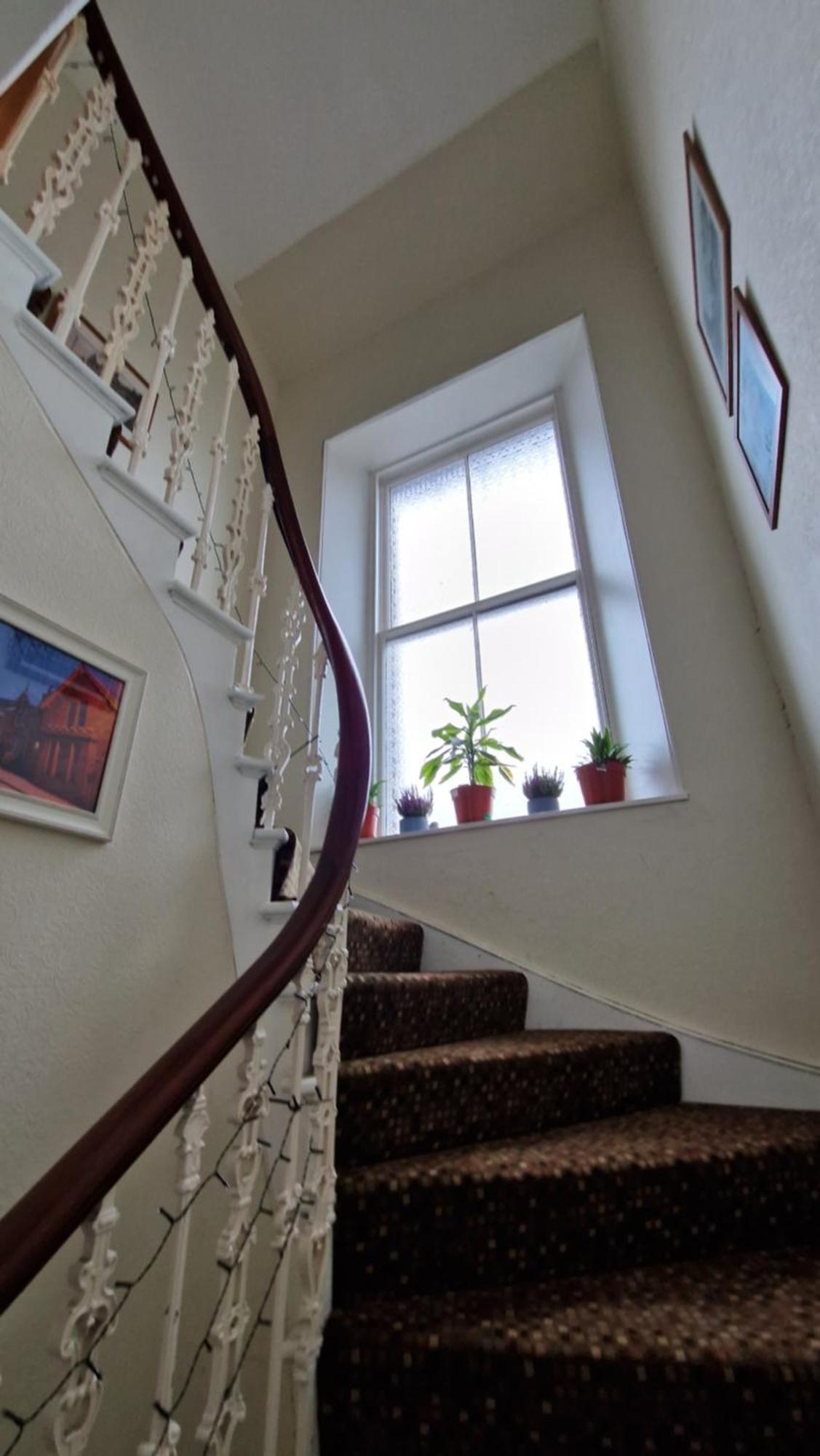 Bonnie Taigh With Free Parking 24 Apartment *