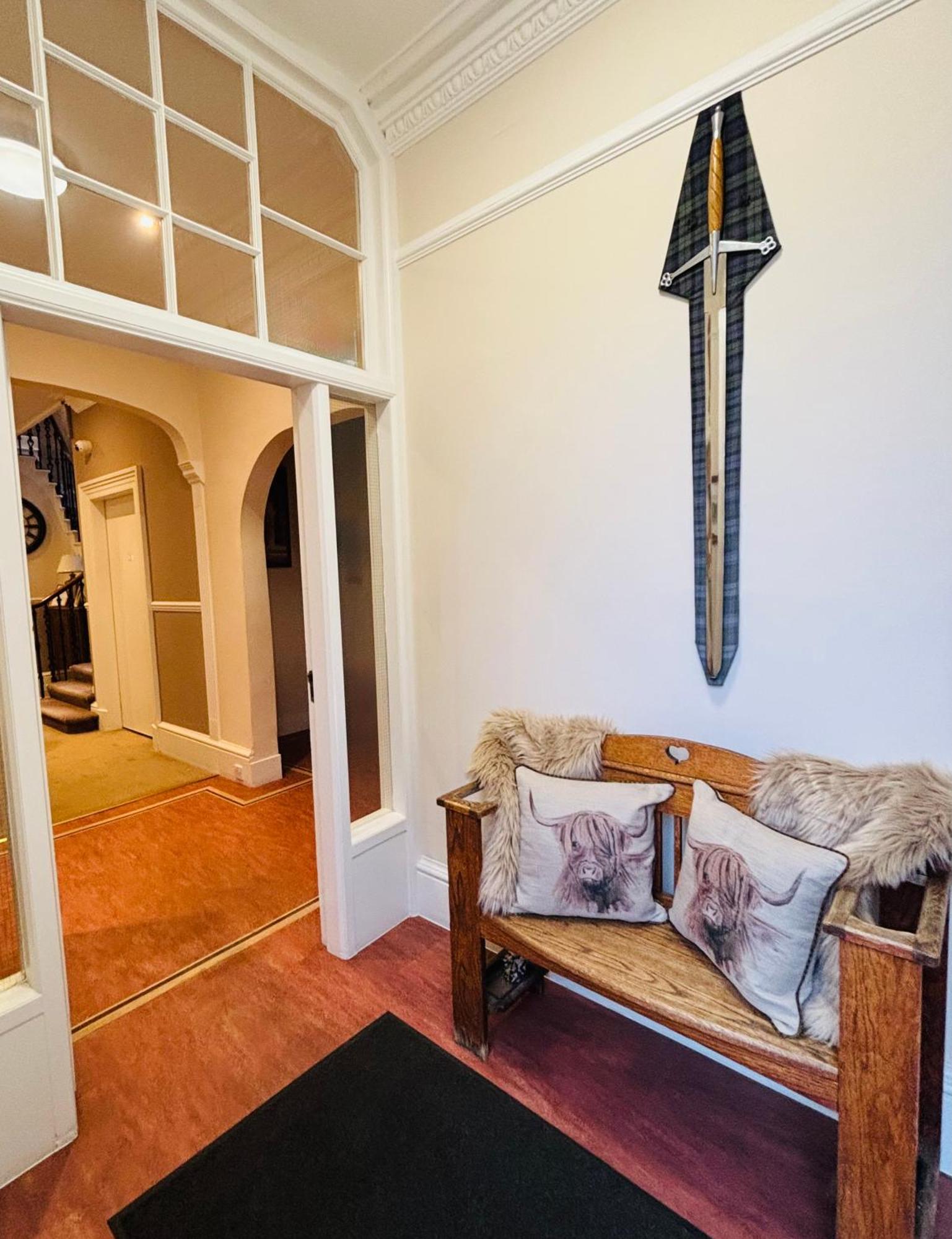 The Claymore Guest house 4*