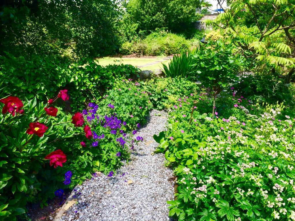 Bed & Breakfast Craigroyston House 4*