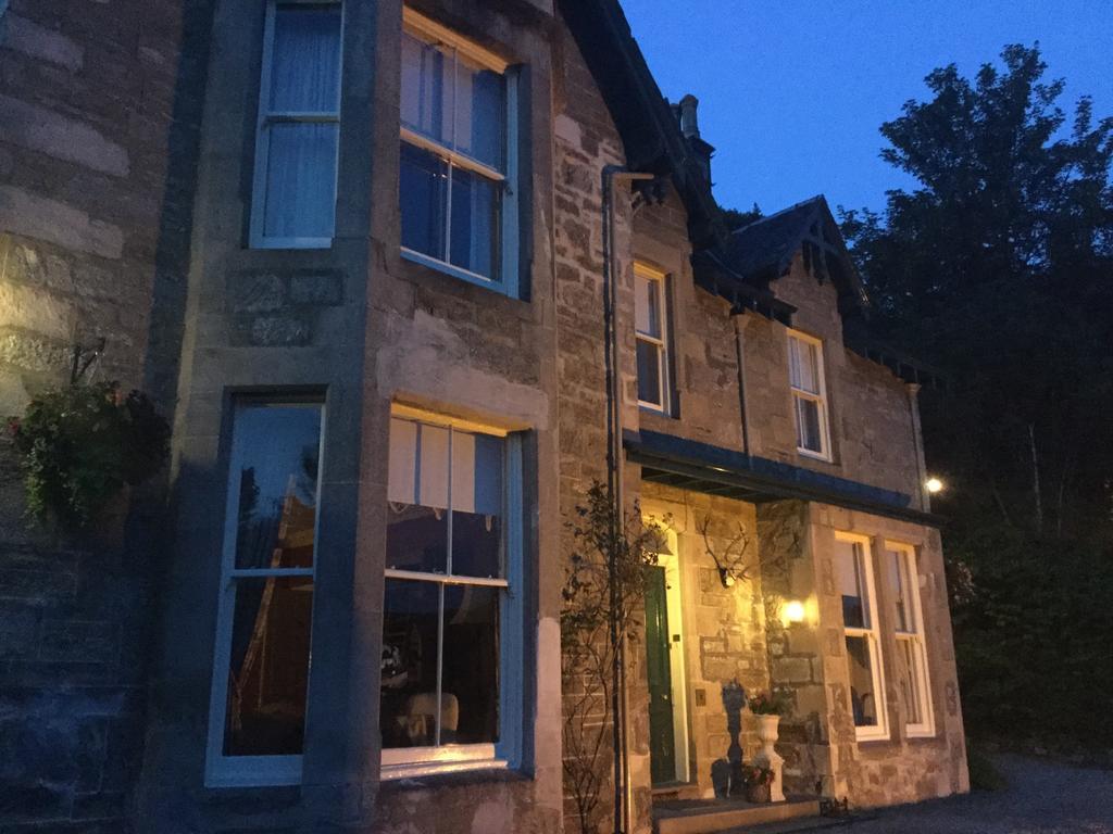 Bed & Breakfast Craigroyston House