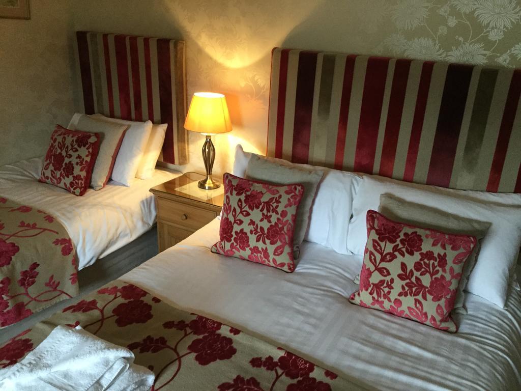 Craigroyston House Bed & Breakfast 4*